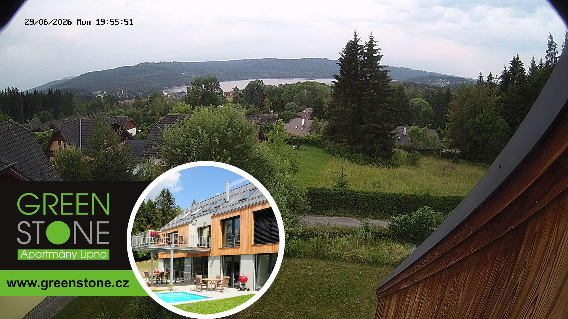 Aktuální záběr z kamery umístěné na našem apartmánovém domě Green Stone Lipno
